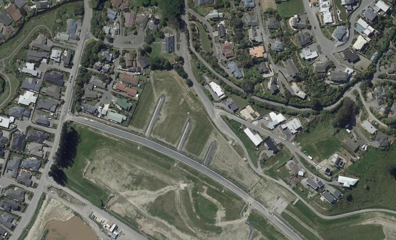 4 McCullough Lane, Cracroft, Christchurch - Carousel 1