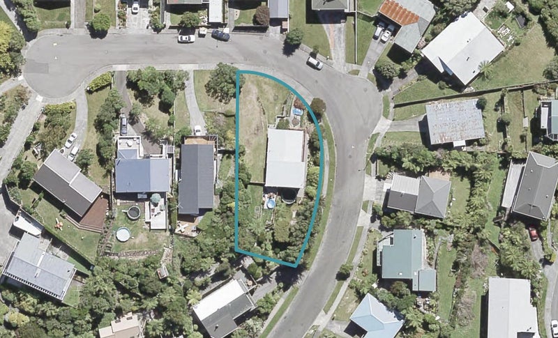 10 Wattle Grove, Maungaraki, Lower Hutt - Carousel 1