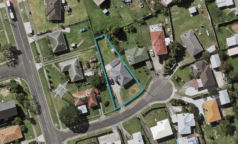 4 Grundy Place, Otara, Auckland - Carousel 1