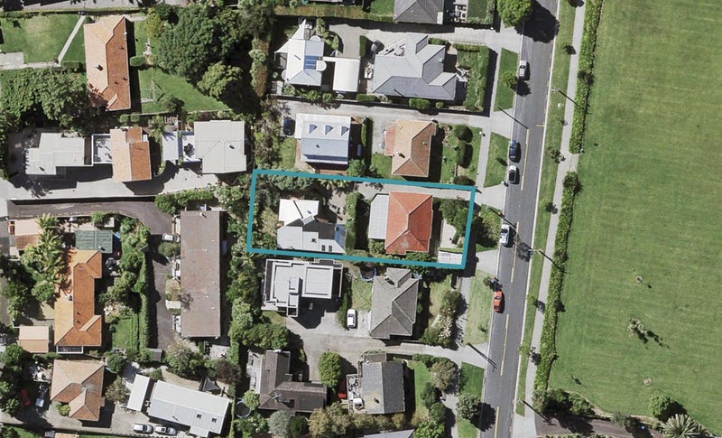 2/95 Atkin Avenue, Mission Bay, Auckland - Carousel 1