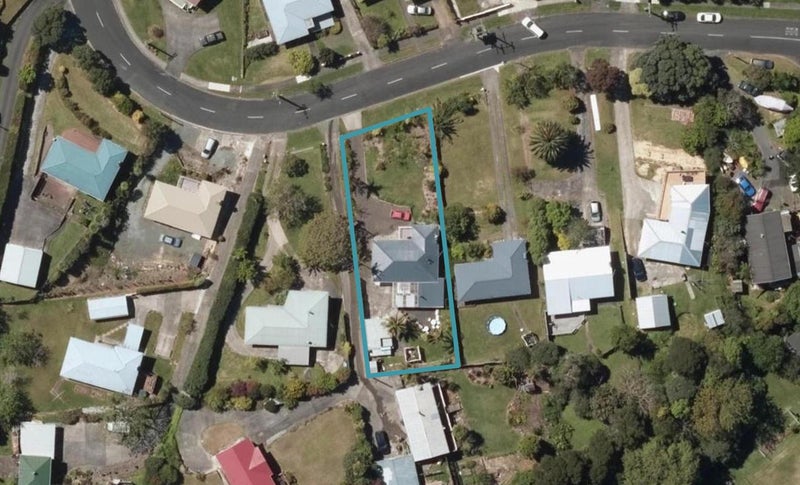 15 Hilltop Avenue, Morningside, Whangarei - Carousel 1