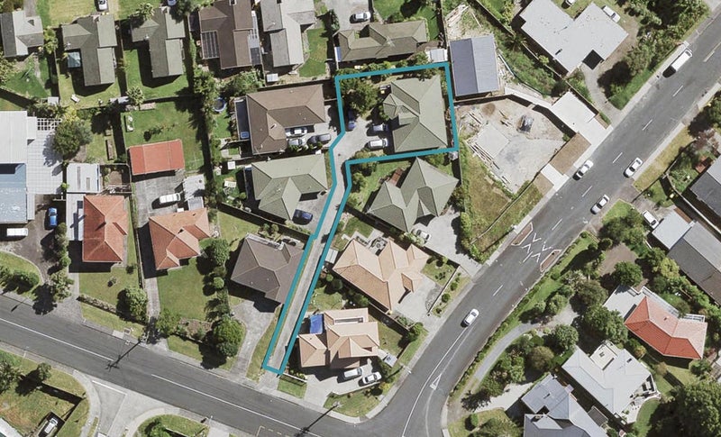 38C Awaroa Road, Sunnyvale, Auckland - Carousel 1