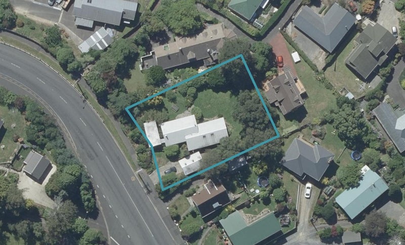 64 Brockville Road, Glenross, Dunedin - Carousel 1