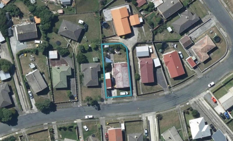 30 Mahinawa Street, Takapuwahia, Porirua - Carousel 1
