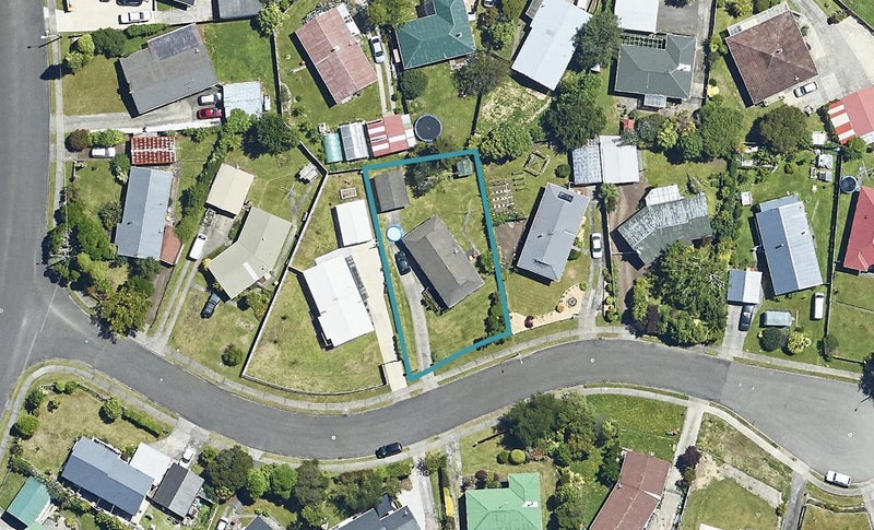 8 Jade Place, Pukehangi, Rotorua - Carousel 1