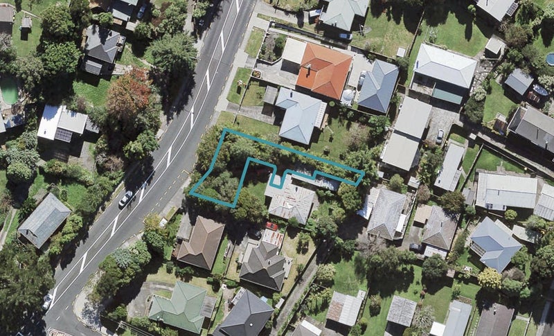 189D Edmonton Road, Te Atatu South, Auckland - Carousel 1
