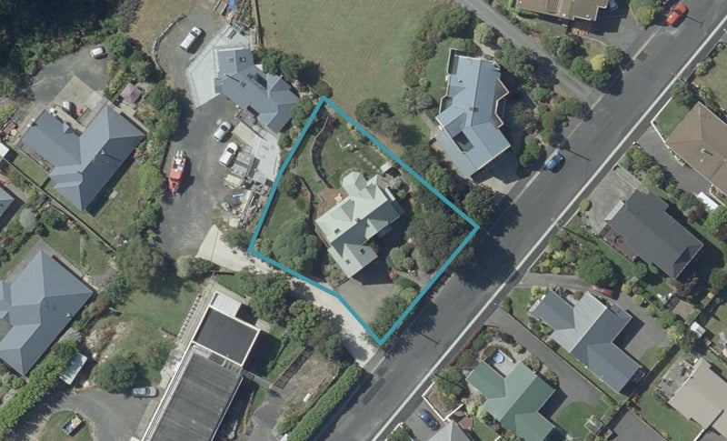 7 Albion Street, Shiel Hill, Dunedin - Carousel 1