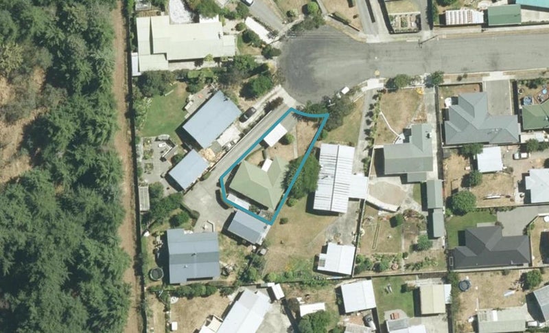 8 Pope Crescent, Witherlea, Blenheim - Carousel 1