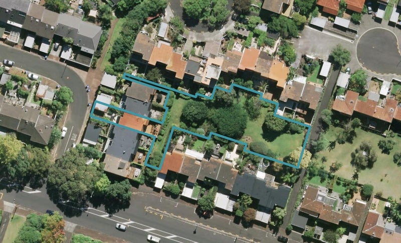 7 Grattan Place, Freemans Bay, Auckland - Carousel 1