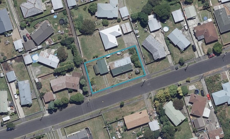22 Northolt Road, Fairview Downs, Hamilton - Carousel 1