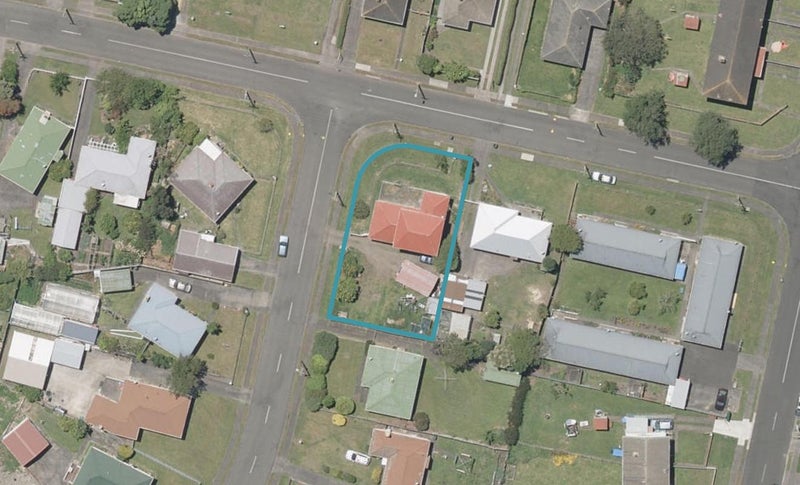 40 Hinemoa Street, Whanganui East, Whanganui - Carousel 1