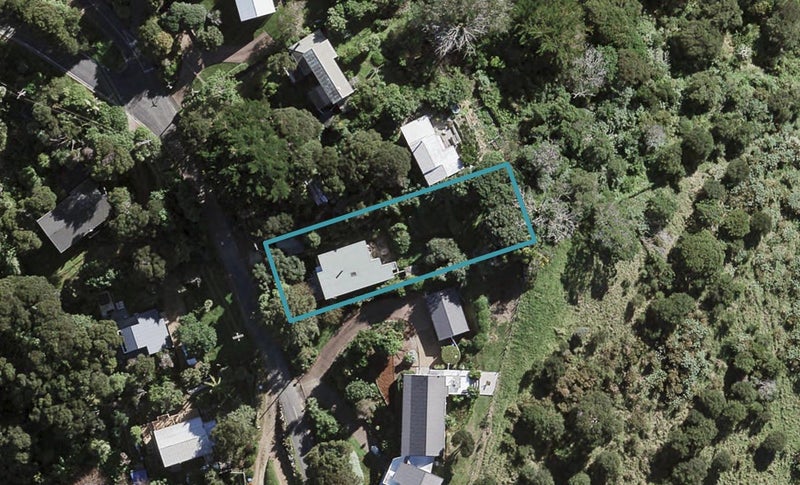 26 Hill Road, Palm Beach, Waiheke Island - Carousel 1