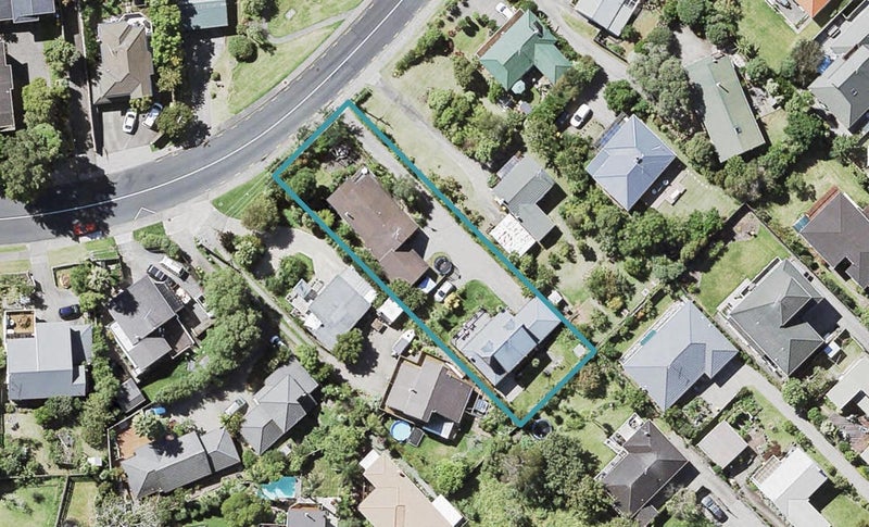 2/56 Glencoe Road, Browns Bay, Auckland - Carousel 1