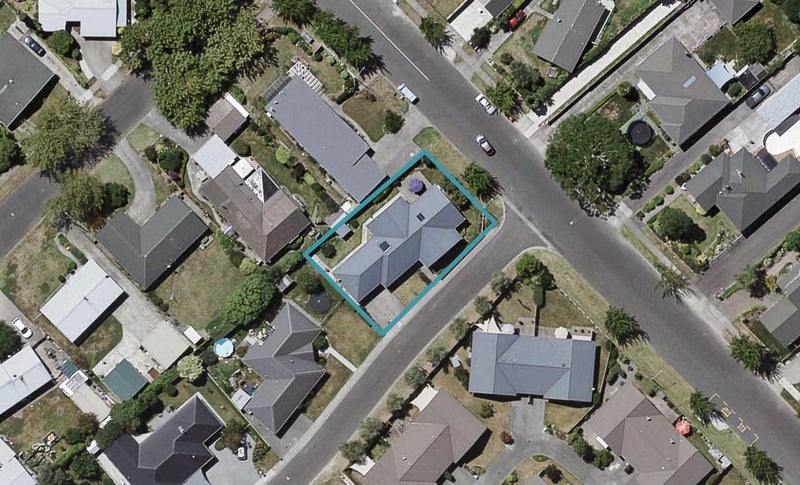 1 Woodfield Place, Parkvale, Hastings - Carousel 1