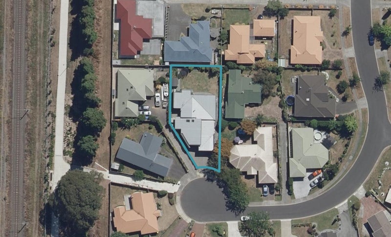 30 Hastings Place, Hamilton Lake, Hamilton - Carousel 1