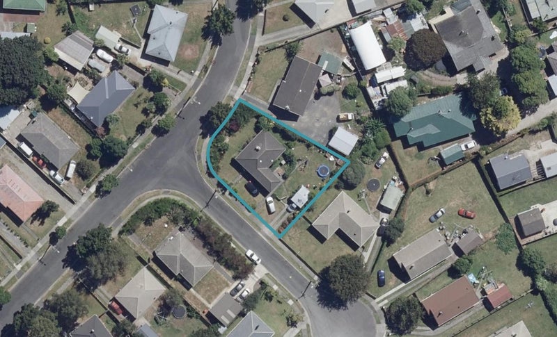 1 Burns Court, Enderley, Hamilton - Carousel 1