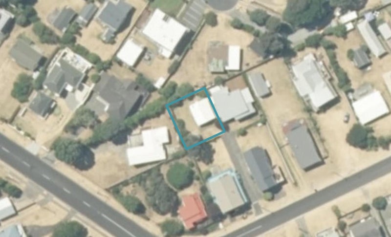 616B Ocean Road, Whangamata, Whangamatā - Carousel 1