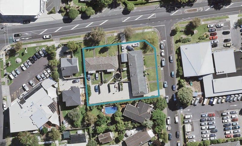 2/1 Greenock Road, Ranui, Auckland - Carousel 1