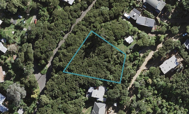 40 Fairview Crescent, Ōmiha, Waiheke Island - Carousel 1