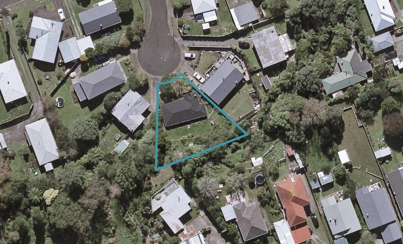 5 Ward Place, Marfell, New Plymouth - Carousel 1