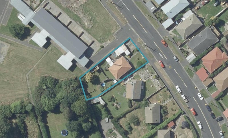56 Riselaw Road, Calton Hill, Dunedin - Carousel 1