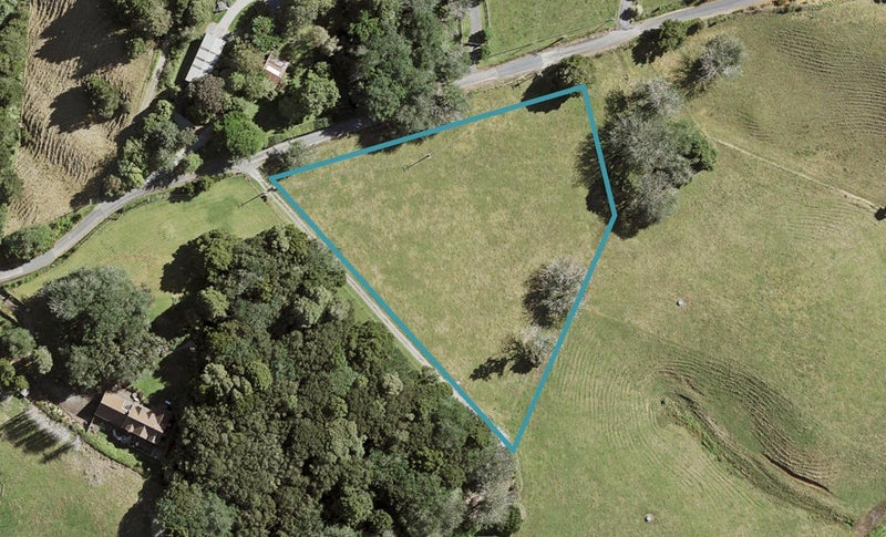 60 Coulston Road, Pukekohe - Carousel 1