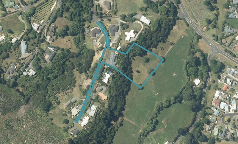 11 Governors Heights, Whangamatā - Carousel 1