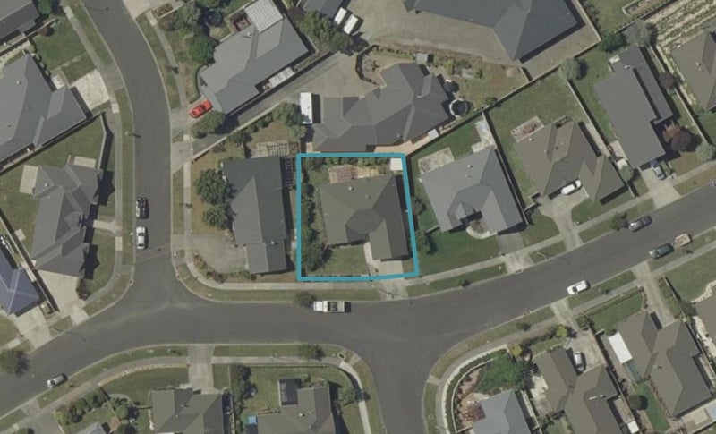 11 Meridian Grove, Kelvin Grove, Palmerston North - Carousel 1