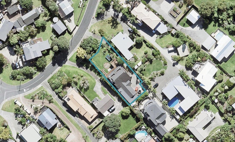 7 Brown Street, Manly, Whangaparaoa - Carousel 1
