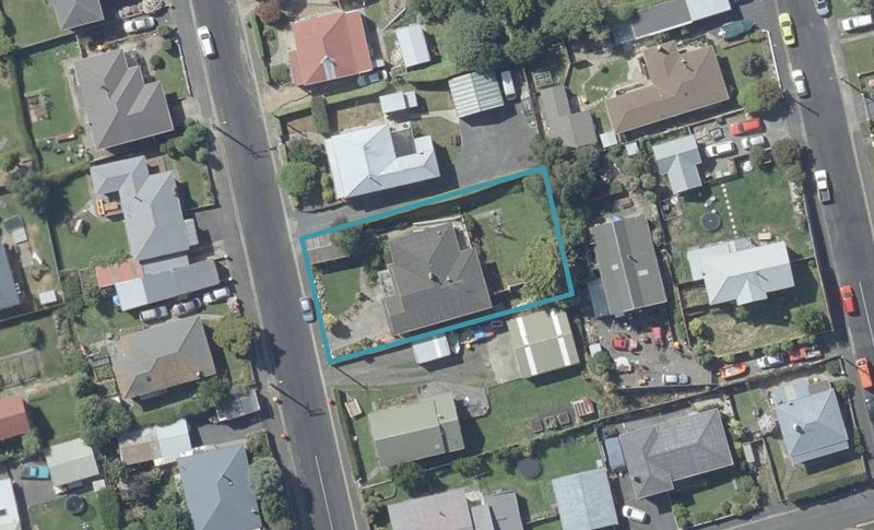 15 Torquay Street, Abbotsford, Dunedin - Carousel 1