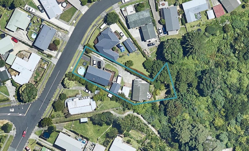 127 Kingswood Road, Brookfield, Tauranga - Carousel 1
