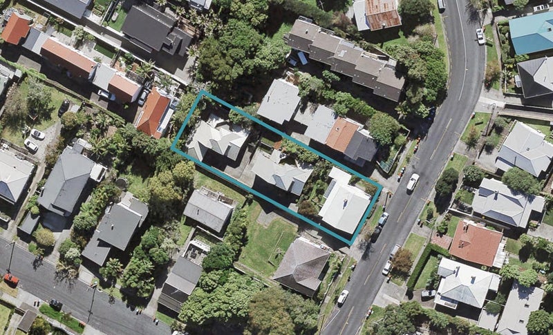 28 Mountain View Road, Morningside, Auckland - Carousel 1