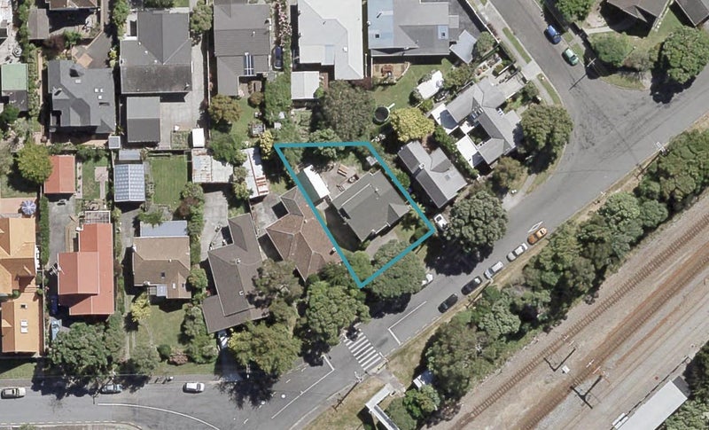 31 Pohutukawa Street, Woburn, Lower Hutt - Carousel 1