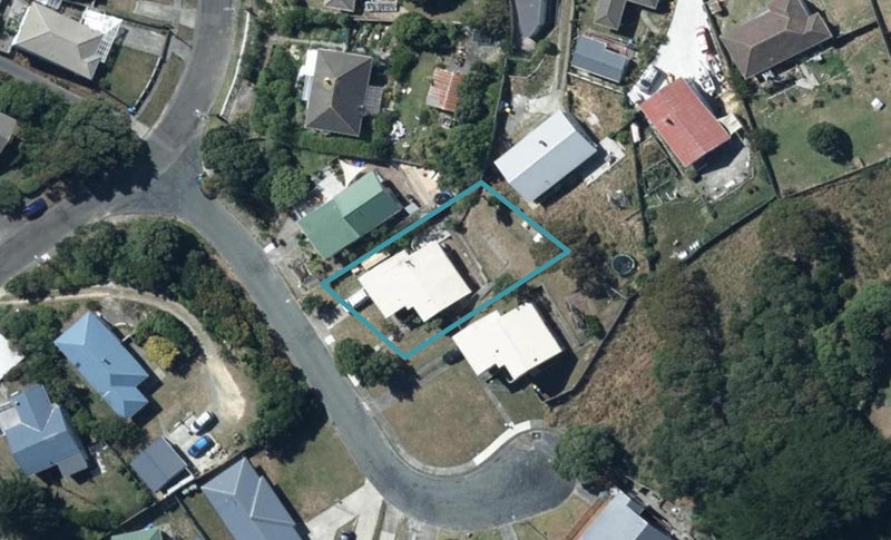3 The Spinney, Titahi Bay, Porirua - Carousel 1