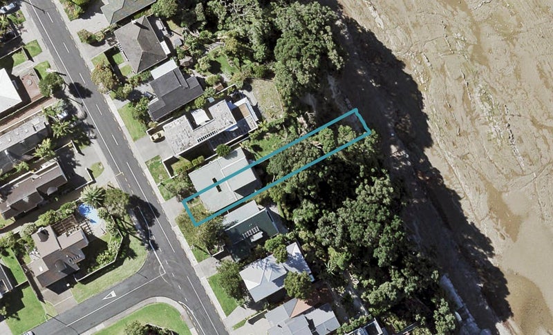 56B Clovelly Road, Bucklands Beach, Auckland - Carousel 1