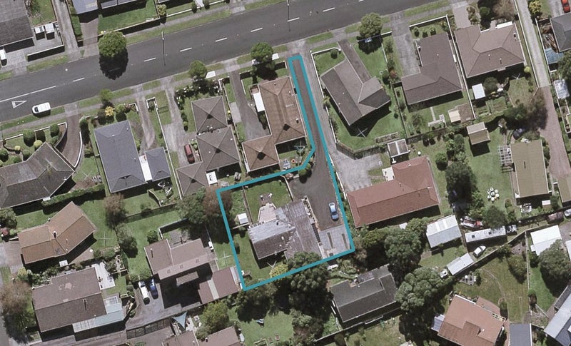 8A Poplar Grove, Whalers Gate, New Plymouth - Carousel 1
