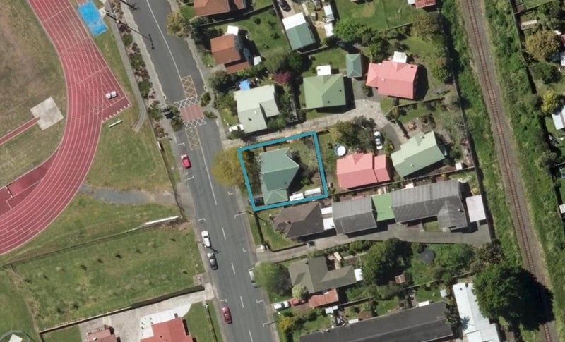 1/18 PARK AVE, KENSINGTON, WHANGAREI - Carousel 1