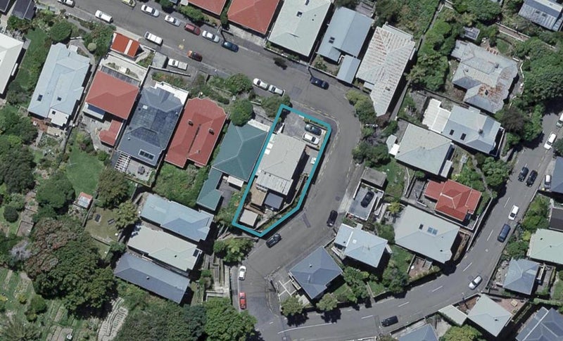 9 Maarama Crescent, Aro Valley, Wellington - Carousel 1