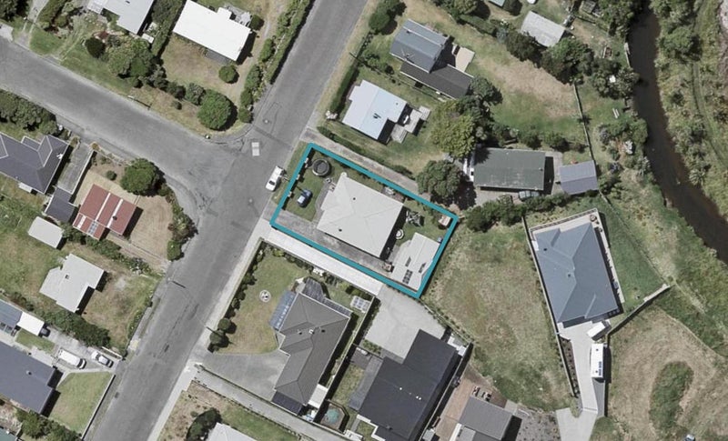 30 Moana Street, Otaki Beach, Otaki - Carousel 1