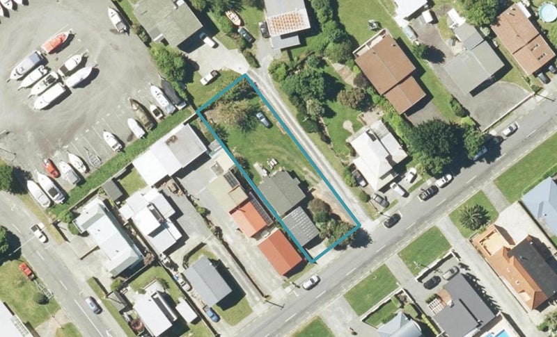 64 Beach Road, Waikawa, Picton - Carousel 1
