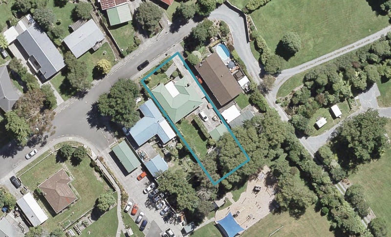 16 Molloys Road, Te Marua, Upper Hutt - Carousel 1