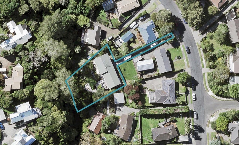 46 Robbies Road, Shelly Park, Auckland - Carousel 1