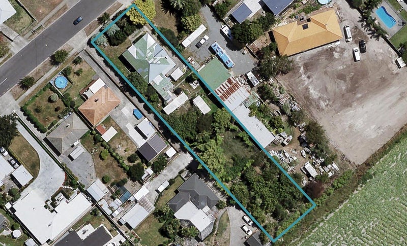 32 Ferry Road, Clive, Clive - Carousel 1