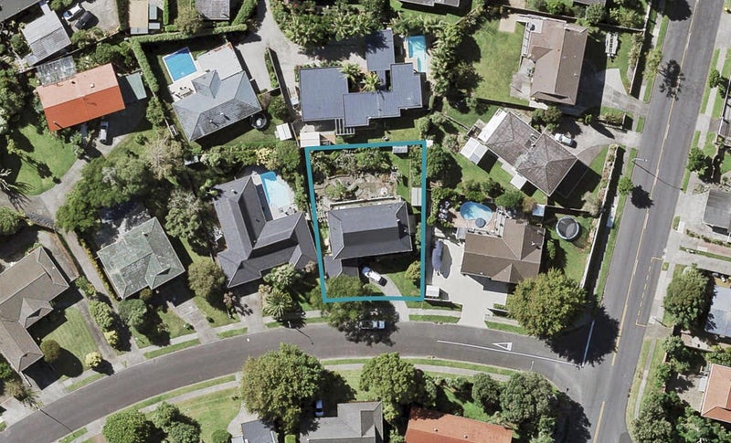 3 Hamish Place, Sunnyhills, Auckland - Carousel 1
