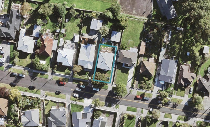 56 Methuen Road, New Windsor, Auckland - Carousel 1