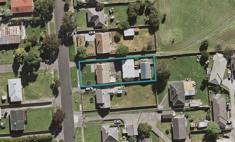 24 Margaret Road, Papatoetoe, Auckland - Carousel 1