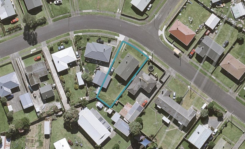 33 Marama Crescent, Spotswood, New Plymouth - Carousel 1