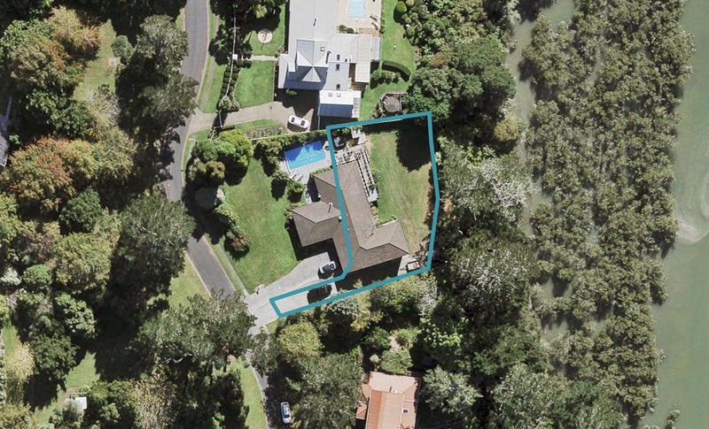 19A Kingfisher Grove, Greenhithe, Auckland - Carousel 1