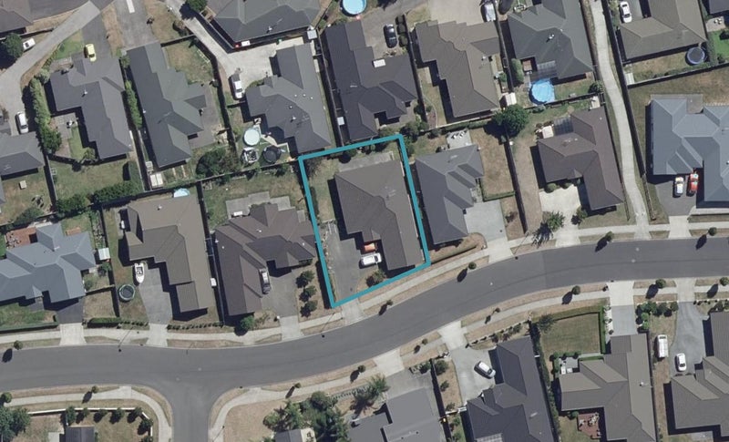 9 Tallentire Crescent, Huntington, Hamilton - Carousel 1