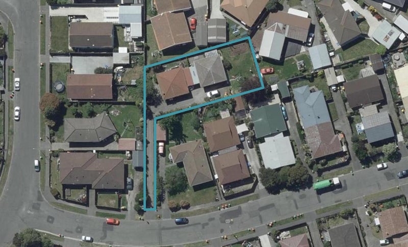 2/3 Kawau Crescent, Bromley, Christchurch - Carousel 1